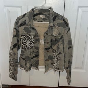 POL small distressed jacket